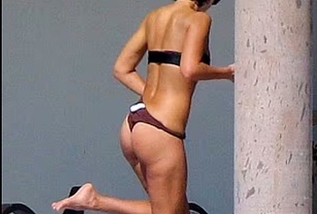 Jessica Alba nude photos