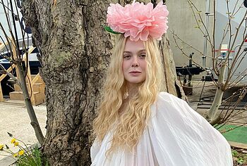 Elle Fanning nudity