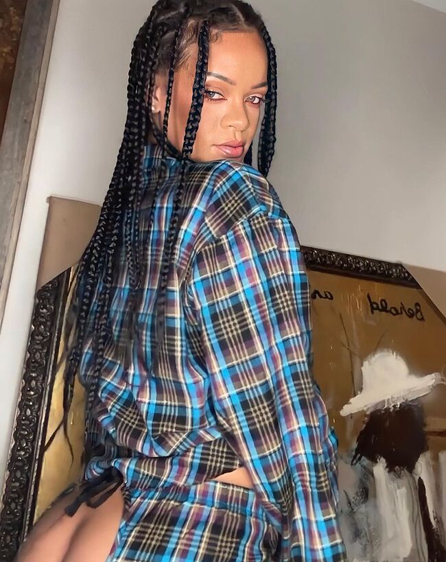 Rihanna ass nude