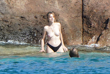 Maya Hawke leaked nude