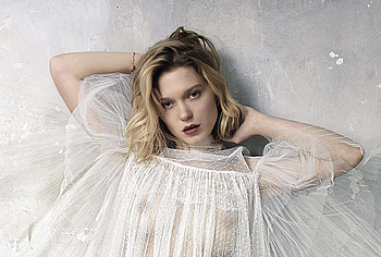 Lea Seydoux sexy