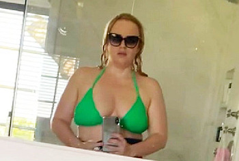 Rebel Wilson selfie leaks
