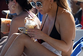 Kate Hudson paparazzi