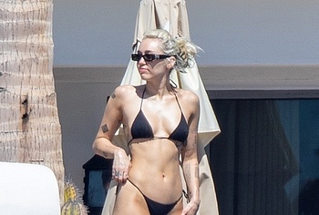 Miley Cyrus nudes