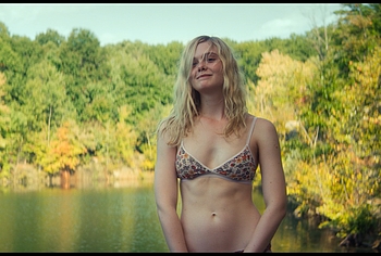 Elle Fanning topless