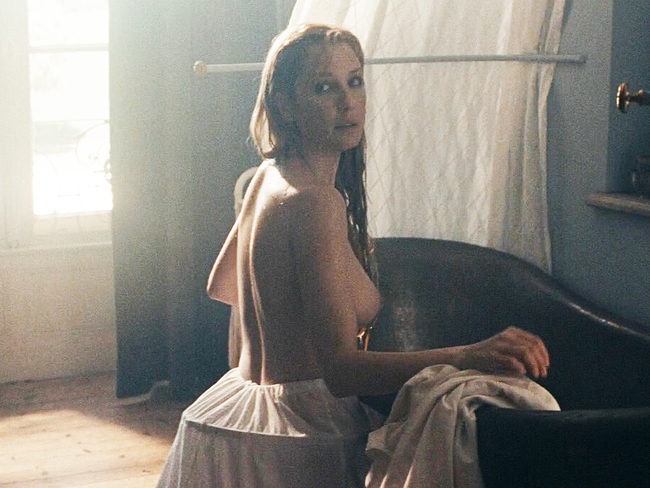 Kelly Reilly nude video