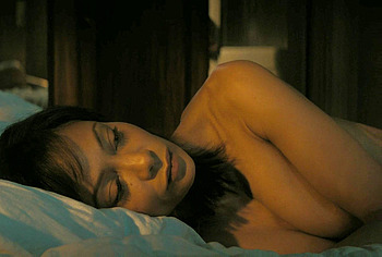 Thandiwe Newton topless video