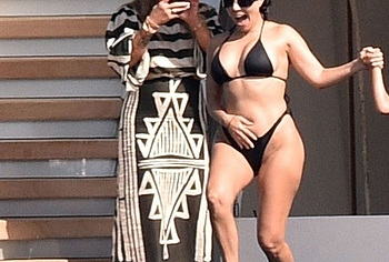 Kourtney Kardashian paparazzi