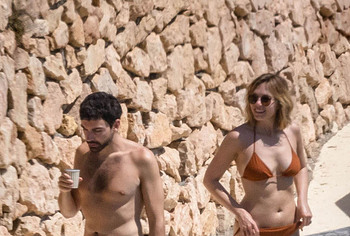 Elizabeth Olsen pussy