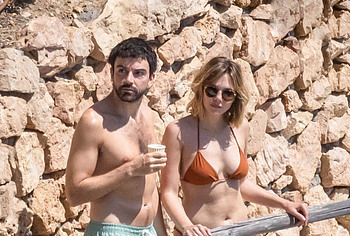 Elizabeth Olsen sexy