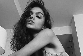 Rachel Zegler nude sex