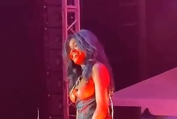 Azealia Banks topless