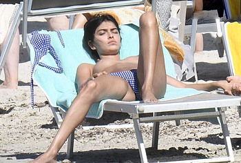 Lucia Rivera Romero boobs photos