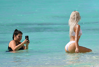 Kim Kardashian booty