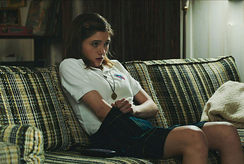 Natalia Dyer masturbating