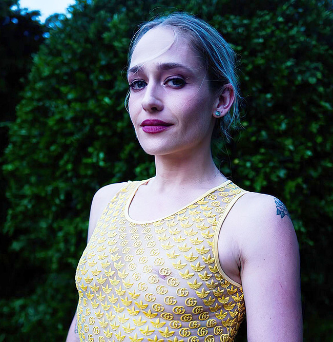 Jemima Kirke nipples