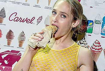 Jemima Kirke oops