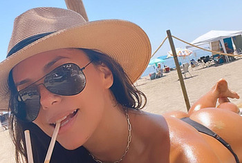 Eva Longoria nude selfie