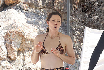 Jessica Biel hot