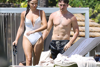 Keleigh Sperry tits photos