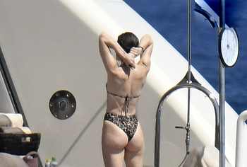 Jessica Biel exposed