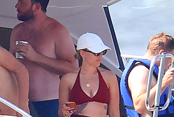 Scarlett Johansson oops