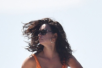 Penelope Cruz cleavage