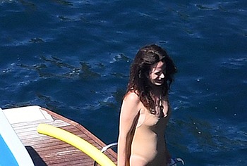 Elizabeth Reaser swimsuit photos