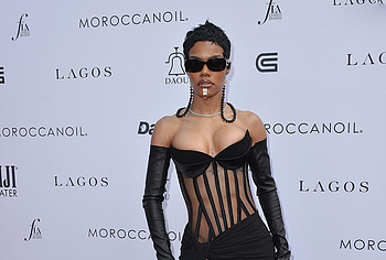 Teyana Taylor tits photos