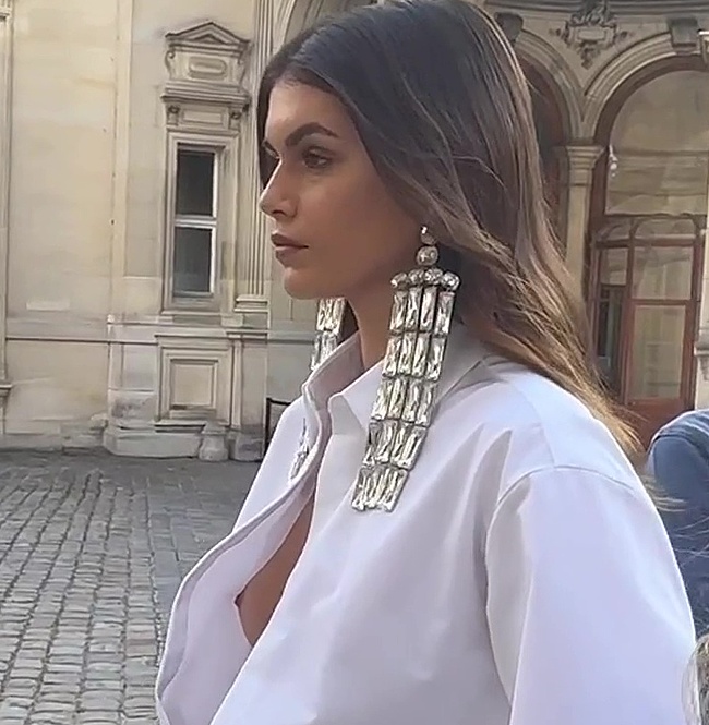 Kaia Gerber nudes boobs