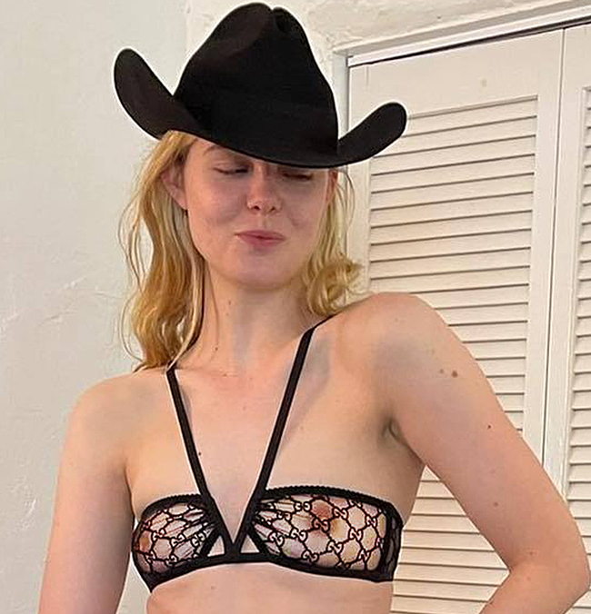 Elle Fanning nude photos