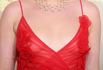 Florence Pugh bare tits