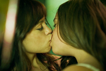 Jenna Ortega lesbian sex