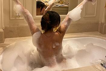 Selena Gomez oops photo