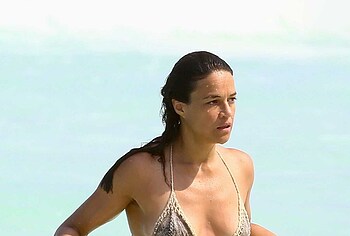 Michelle Rodriguez cameltoe pics