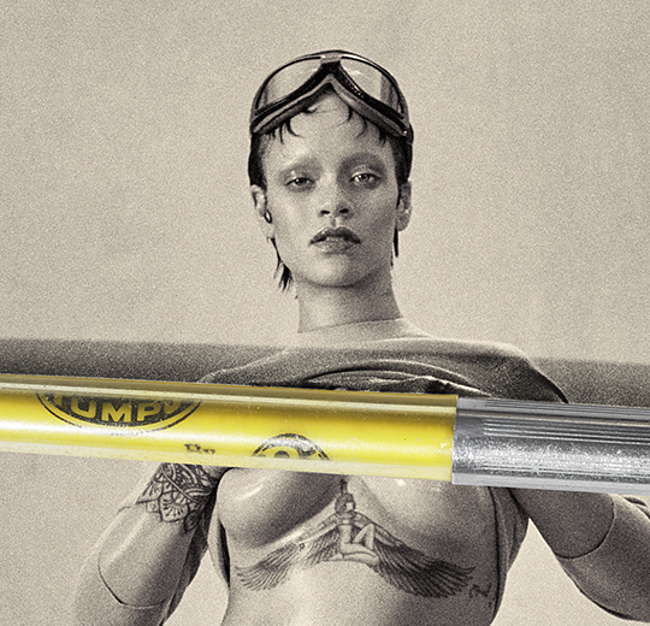 Rihanna topless shot