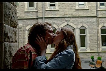 Karen Gillan kiss