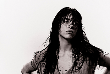 Billie Eilish cleavage