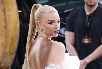 Anya Taylor-Joy booty