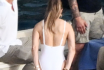 Jennifer Lopez naked