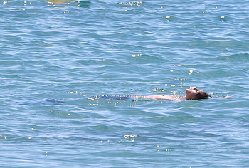 Doria Tillier exposed