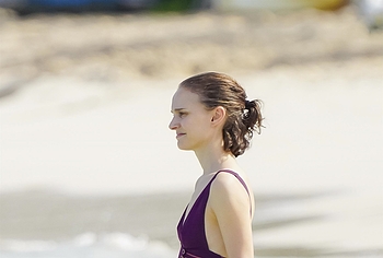 Natalie Portman oops