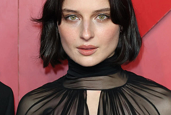 Alice Pagani topless