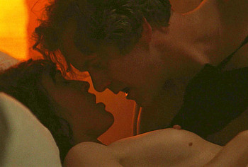 Lizzy Caplan topless