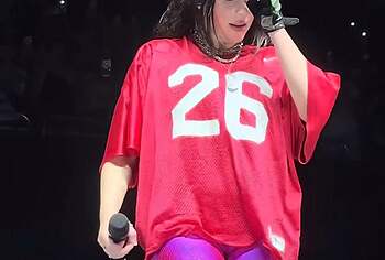 Billie Eilish upskirt