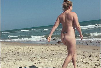 Amy Schumer uncensored nude