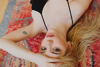 Sophie Thatcher sexy