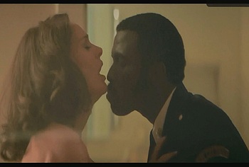 Natalie Portman naked