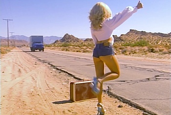 Sabrina Carpenter nude