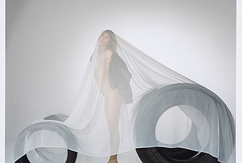 Suki Waterhouse nudes